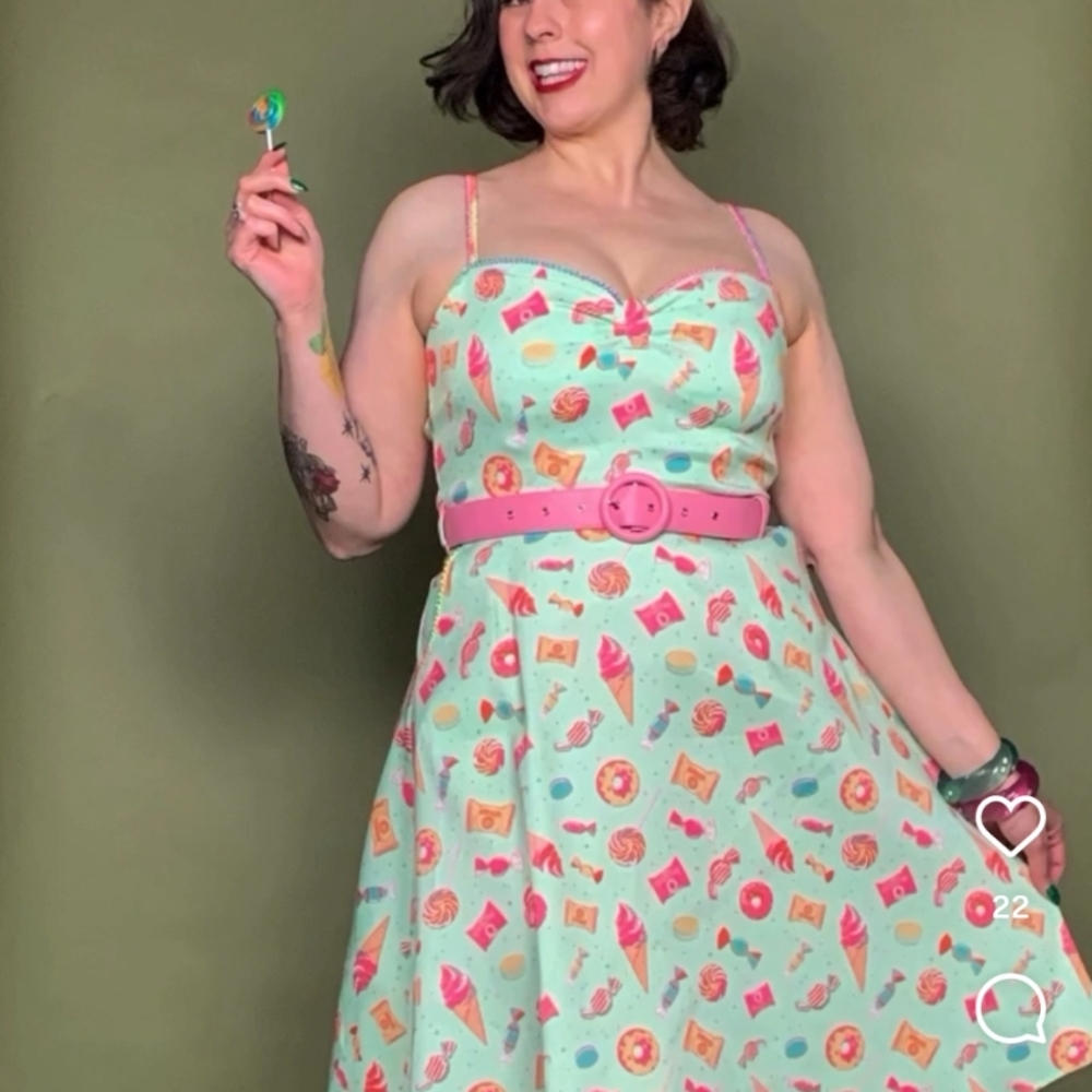Voodoo Vixen Vintage-Inspired Mint Candy Print Dress with Pink Belt